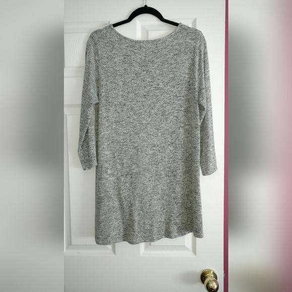 Chelsea and Theodore Top - Picture 4 of 5